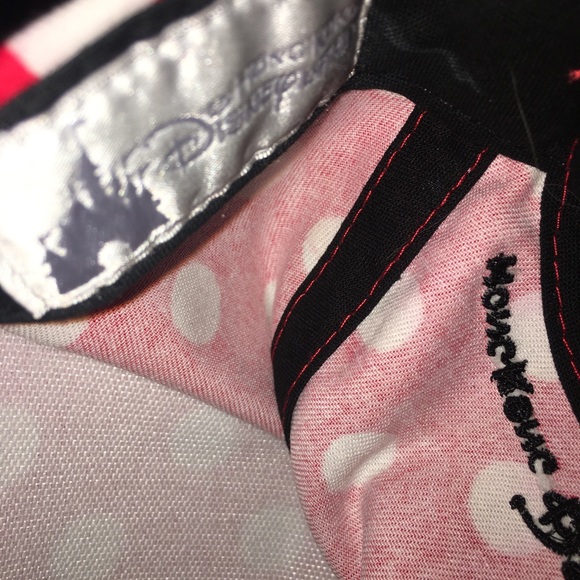 Minnie Mouse Hat - Picture 4 of 6